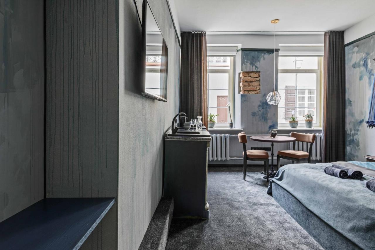 Apartamento Luxuriuos Flat In The Capital'S Old Town Vilna Exterior foto